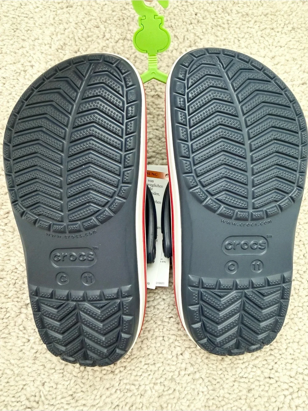 NWT CROCS Crocband Clog K in Navy with Red Trim, size 11